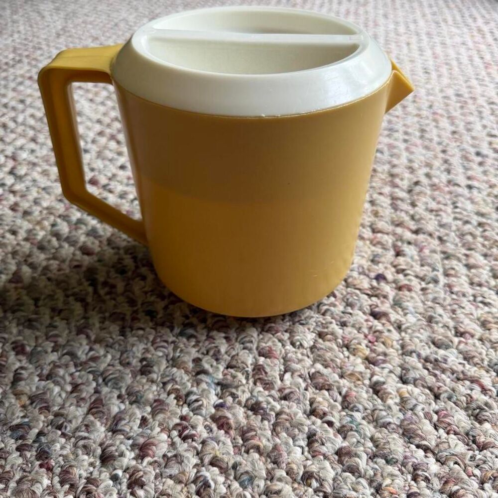 Unbranded Yellow Dinnerware